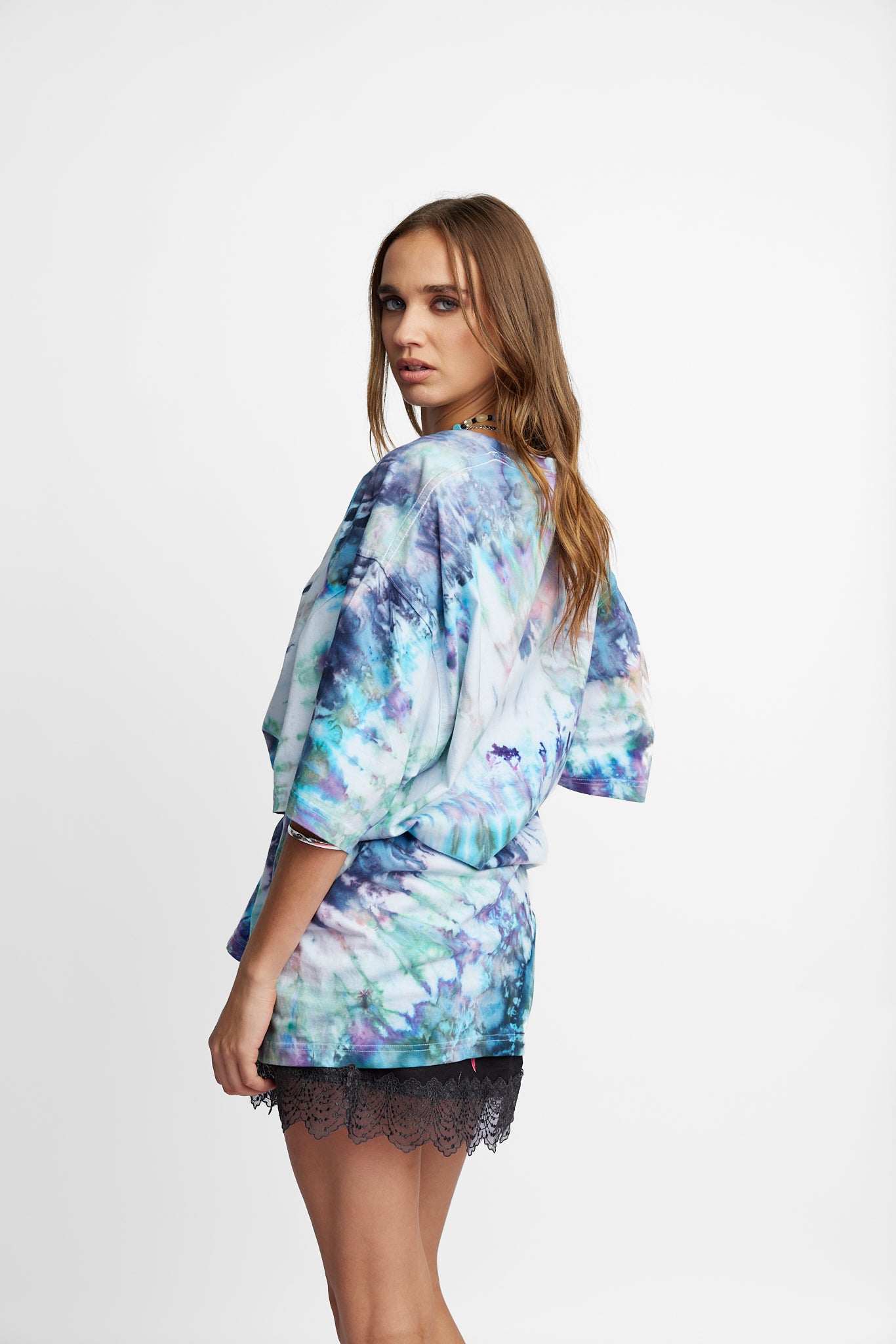 Oversized Mum Tee - Size 2XL/3XL - Only Lovers Left