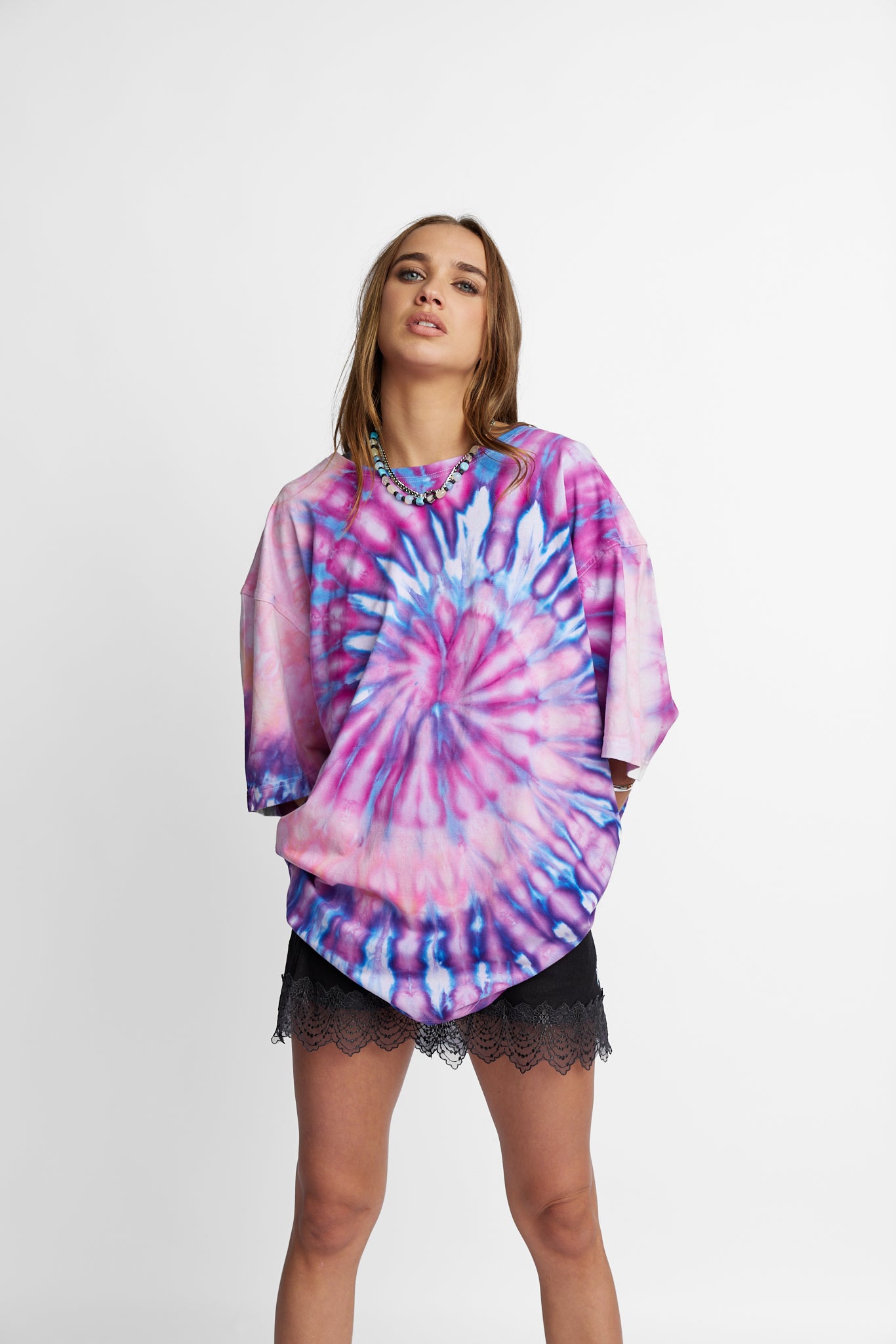 Oversized Mum Tee - Size 2XL/3XL - Only Lovers Left