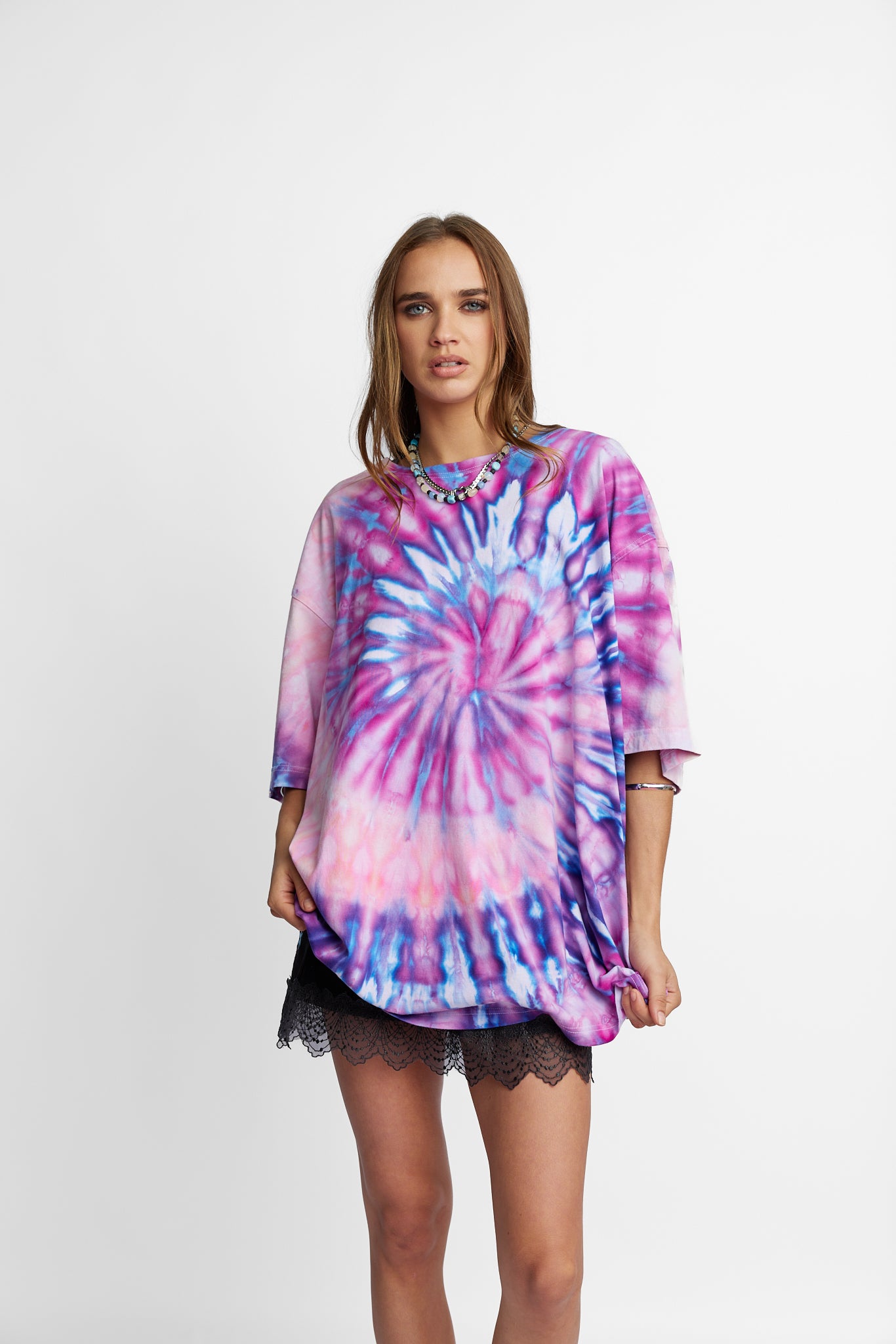 Oversized Mum Tee - Size 2XL/3XL - Only Lovers Left