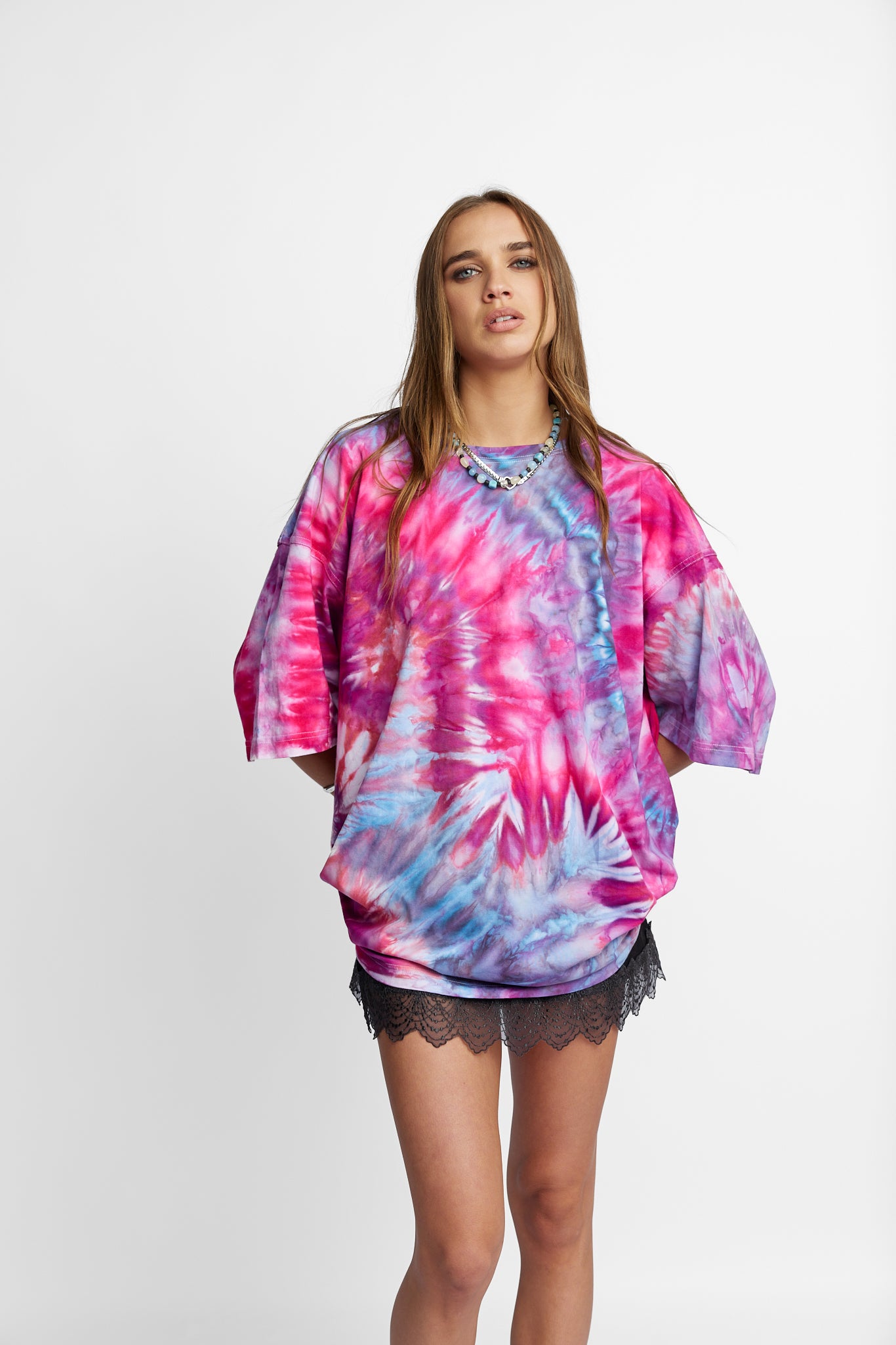 Oversized Mum Tee - Size 2XL/3XL - Only Lovers Left