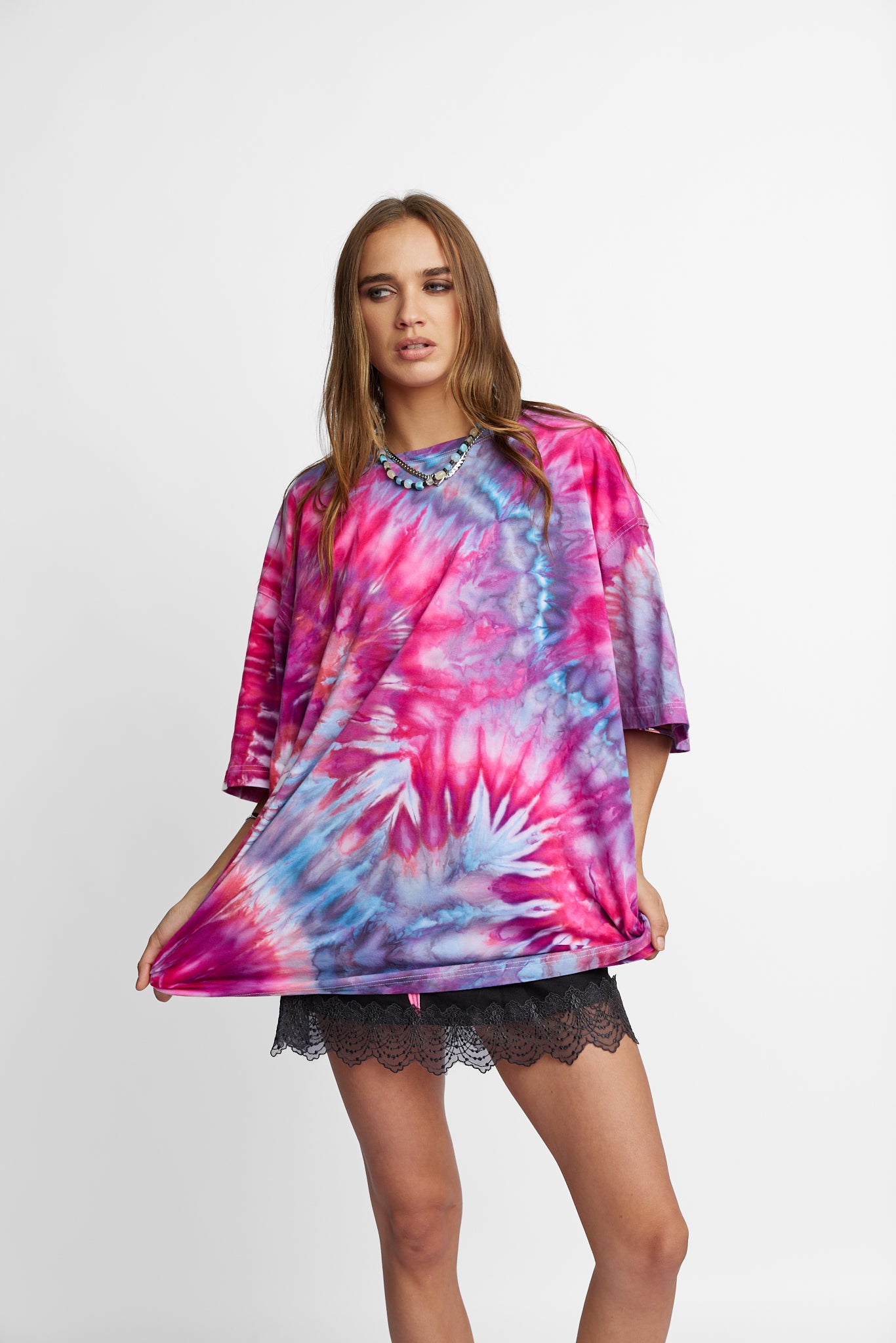Oversized Mum Tee - Size 2XL/3XL - Only Lovers Left