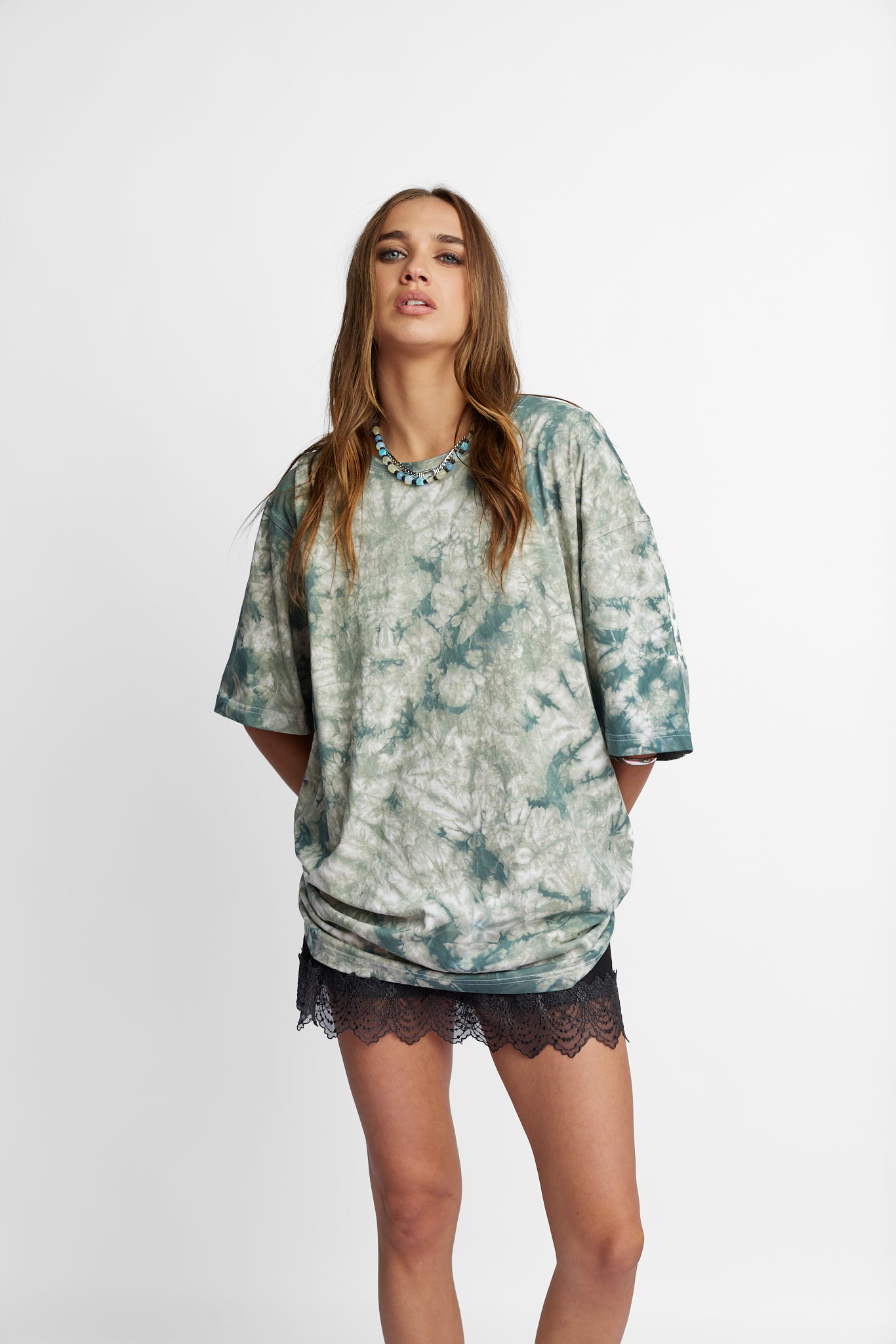 Oversized Mum Tee - Size 2XL/3XL - Only Lovers Left