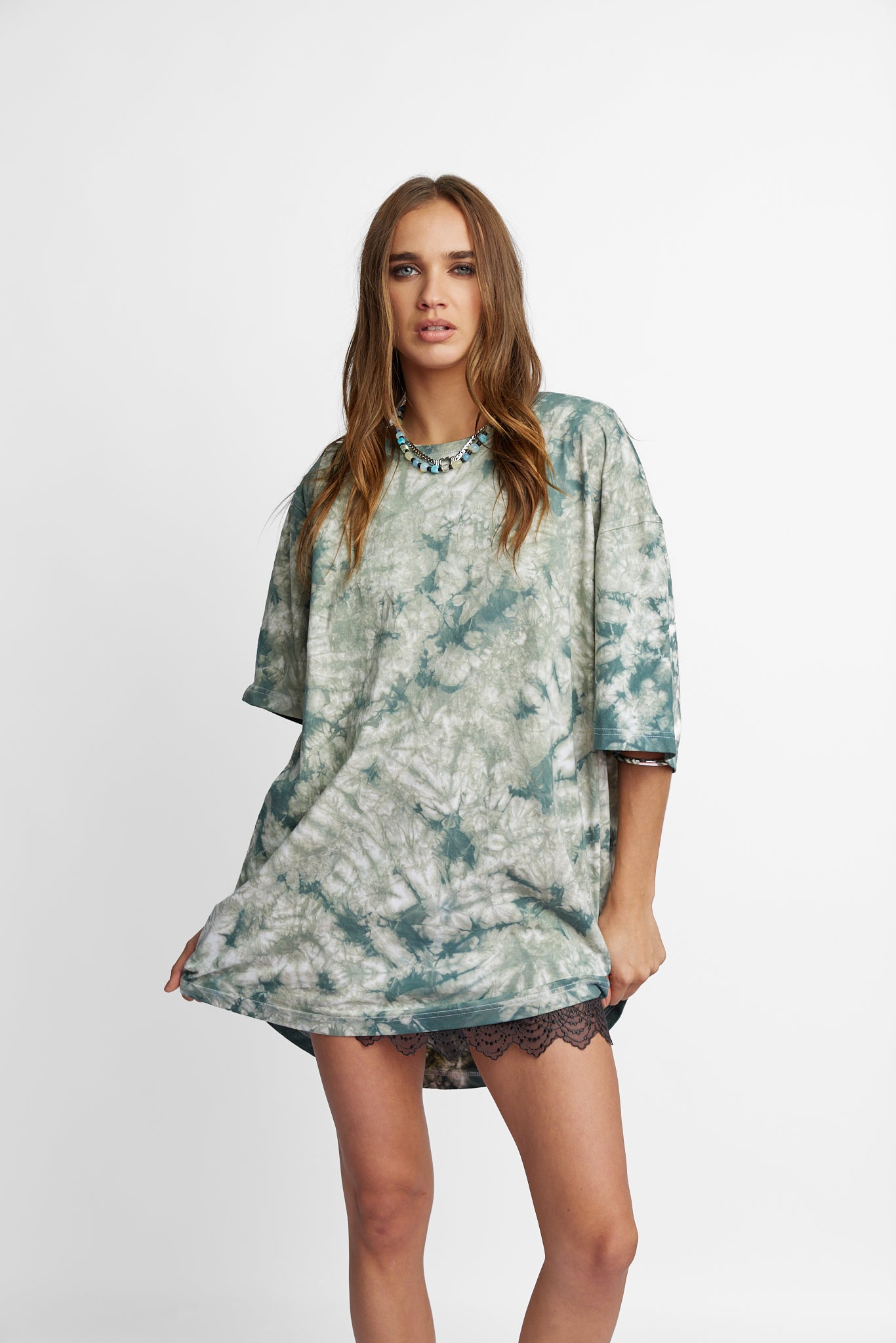 Oversized Mum Tee - Size 2XL/3XL - Only Lovers Left