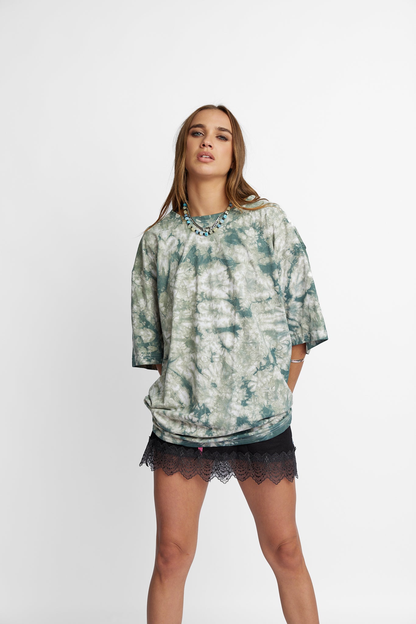 Oversized Mum Tee - Size 2XL/3XL - Only Lovers Left