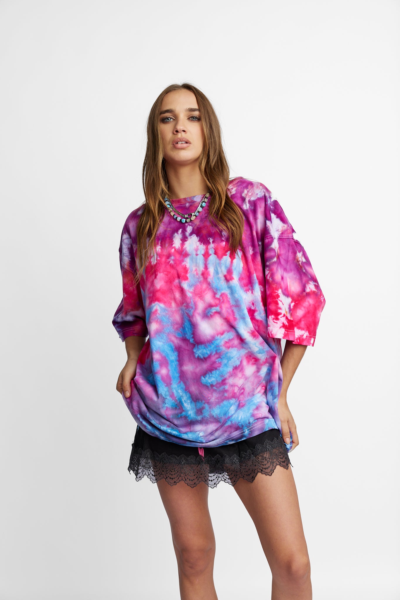 Oversized Mum Tee - Size 2XL/3XL - Only Lovers Left