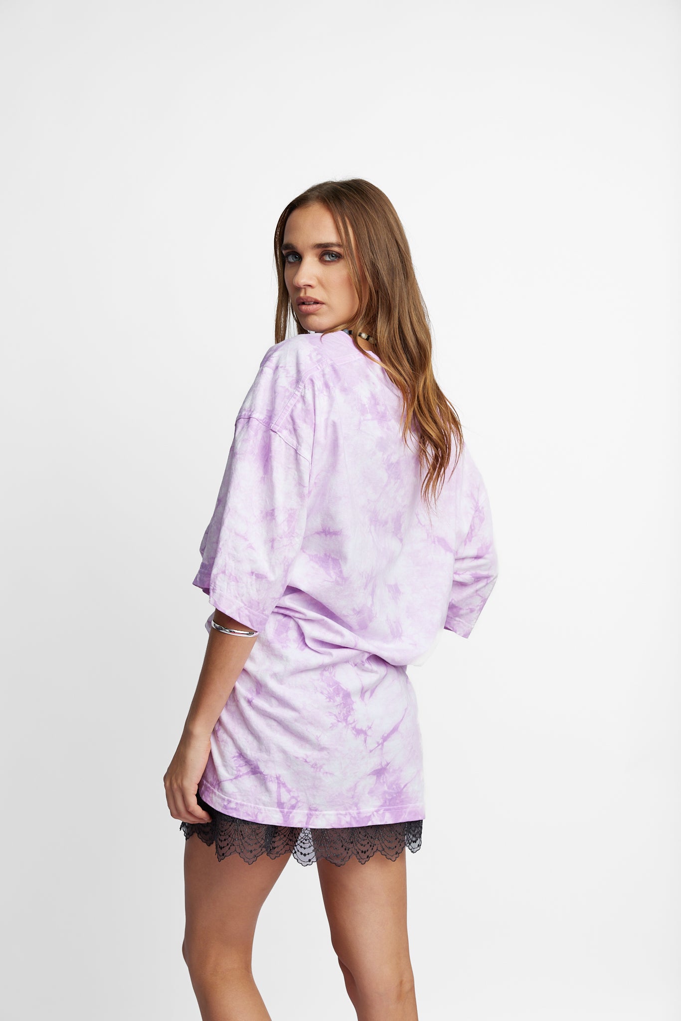 Oversized Mum Tee - Size 2XL/3XL - Only Lovers Left