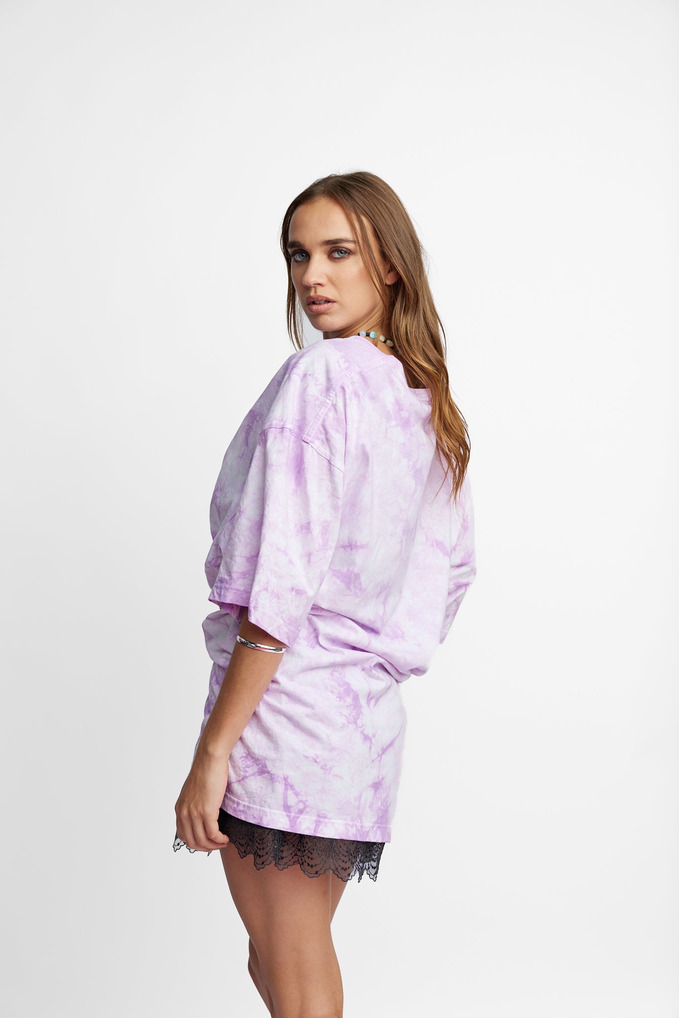 Oversized Mum Tee - Size 2XL/3XL - Only Lovers Left