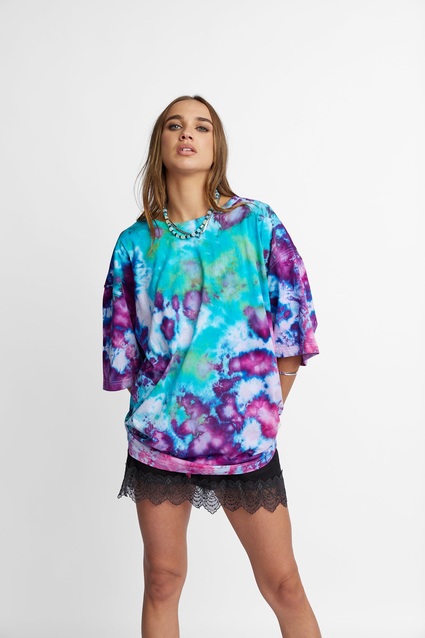 Oversized Mum Tee - Size 2XL/3XL - Only Lovers Left