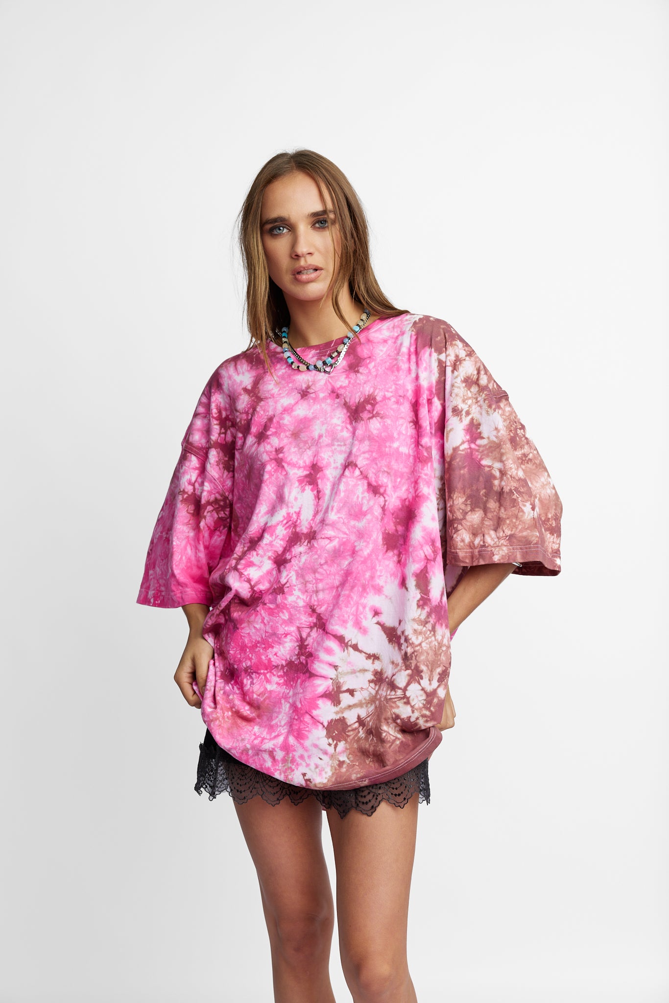 Oversized Mum Tee - Size 2XL/3XL - Only Lovers Left