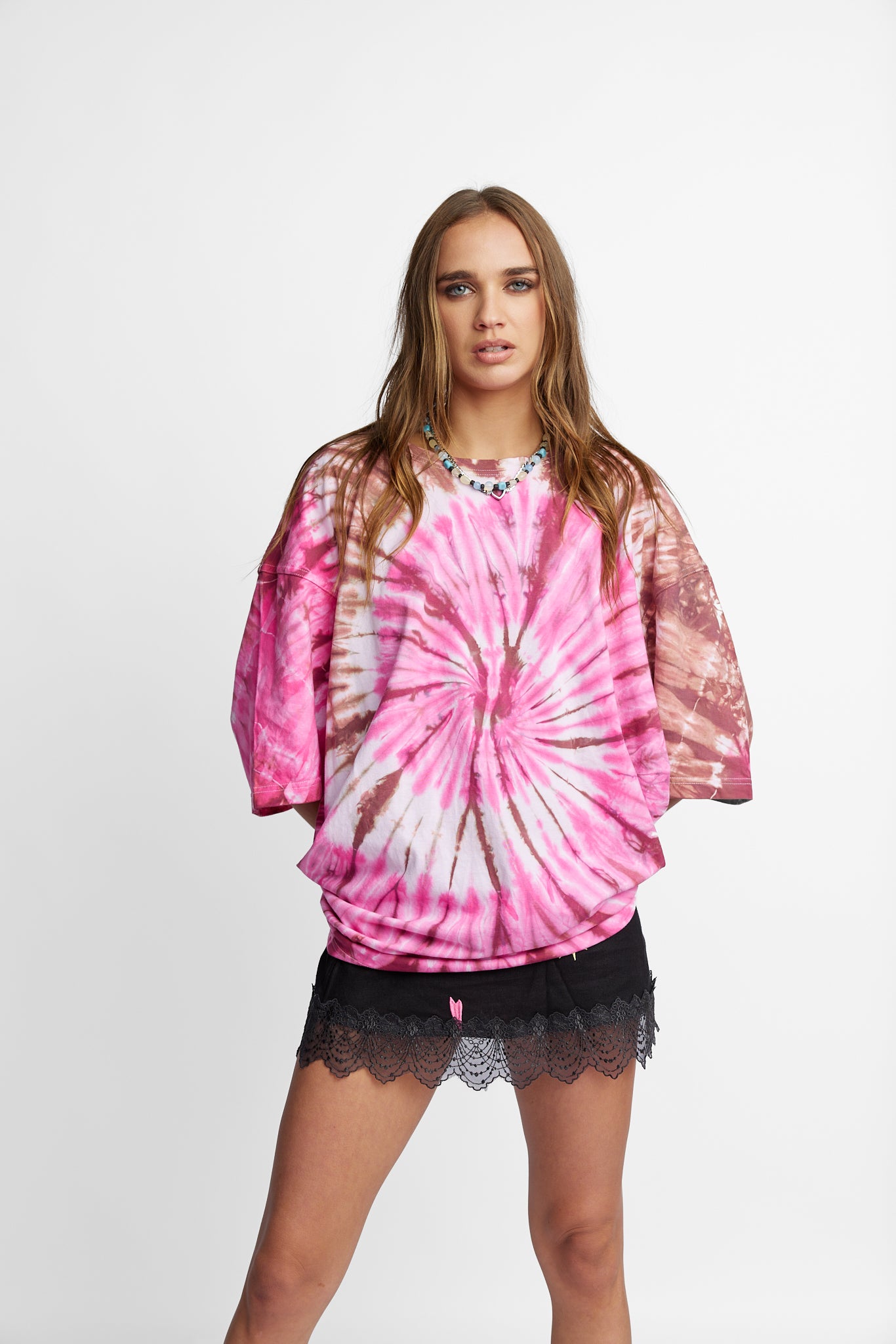 Oversized Mum Tee - Size 2XL/3XL - Only Lovers Left