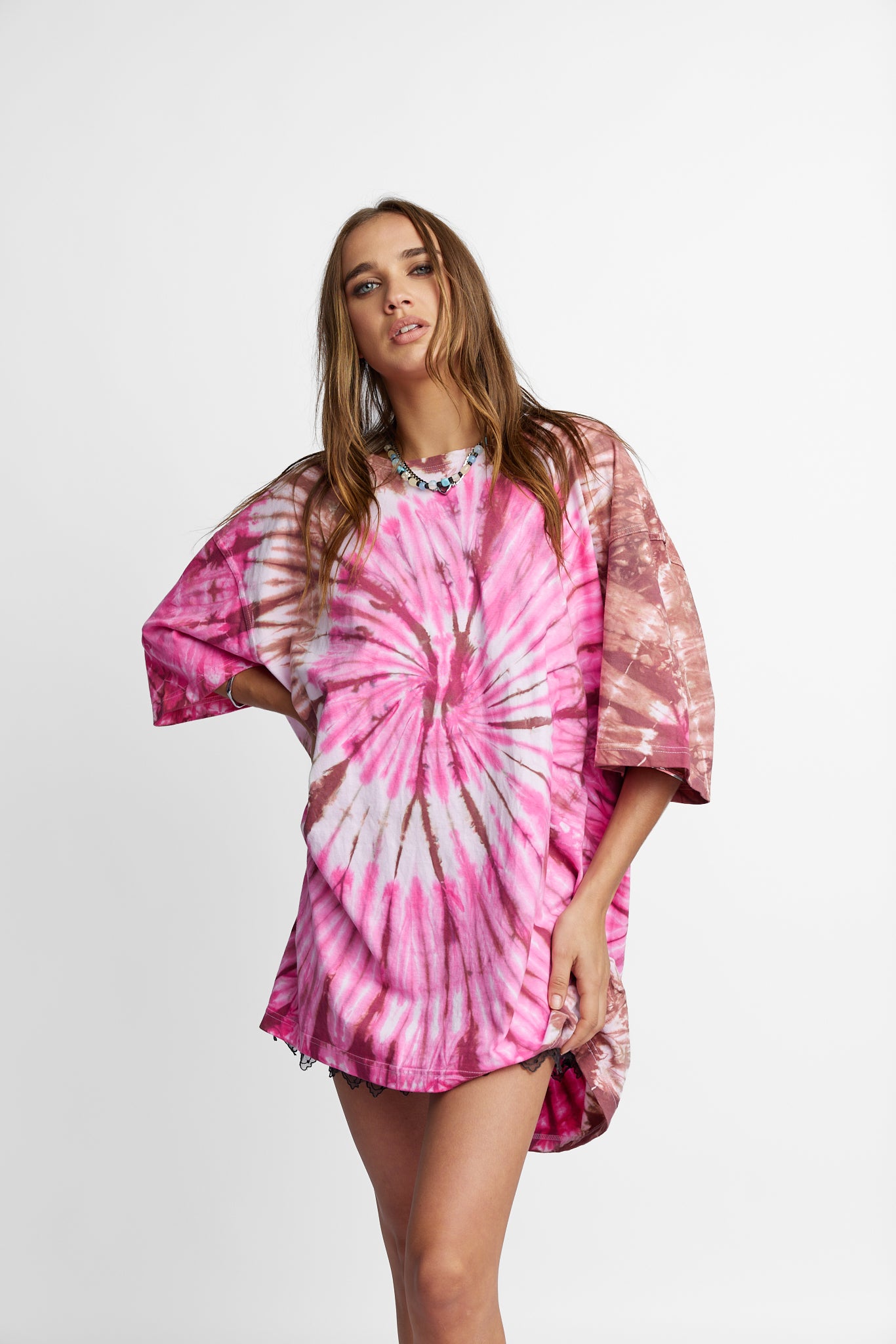 Oversized Mum Tee - Size 2XL/3XL - Only Lovers Left