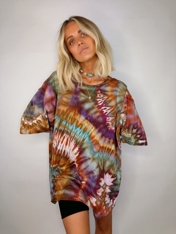 Oversized Mum Tee - Size 2XL/3XL