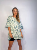 Oversized Mum Tee - Size 2XL/3XL