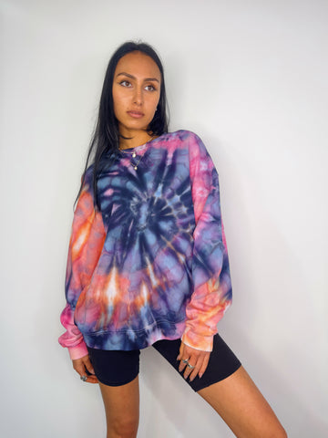 Crew Neck Jumper - Size M/L