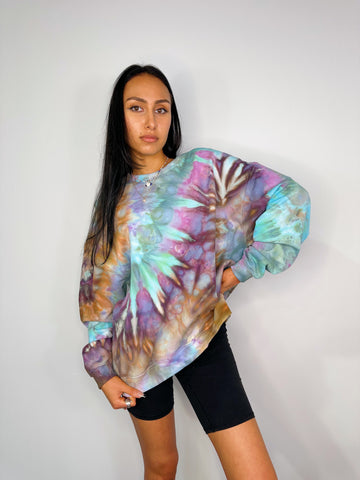 Crew Neck Jumper - Size M/L