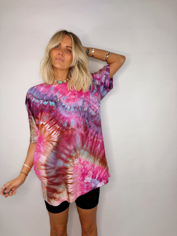 Oversized Mum Tee - Size L/XL