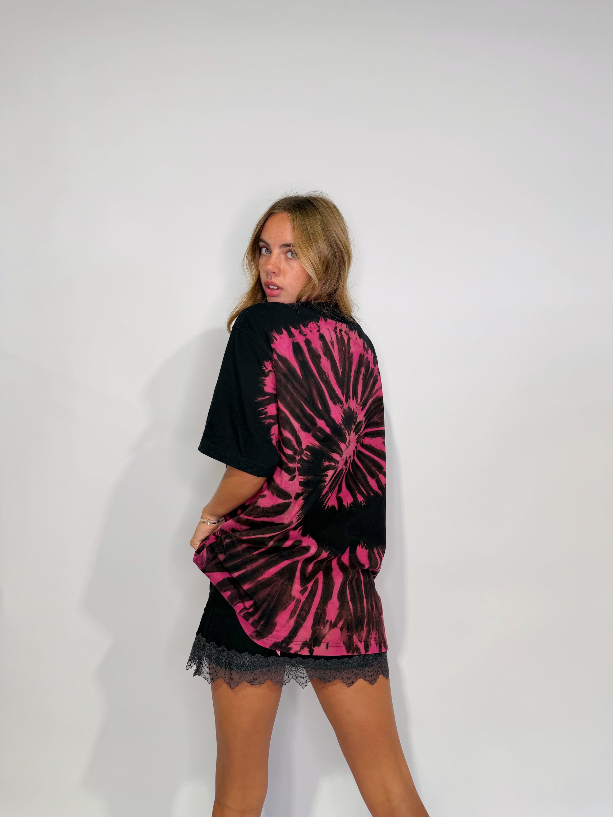 Oversized Mum Tee - Size L/XL