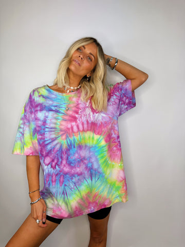 Oversized Mum Tee - Size L/XL